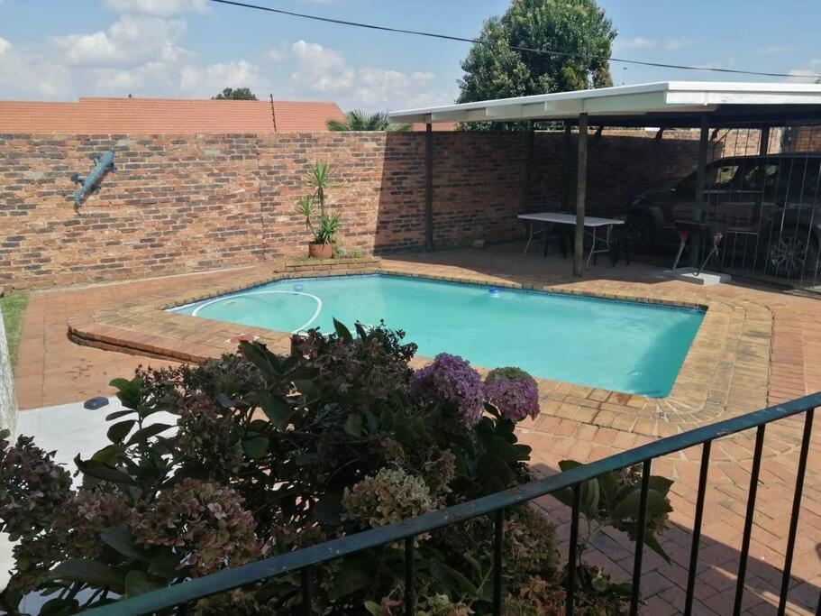 The Hidden Villa Boksburg Bagian luar foto