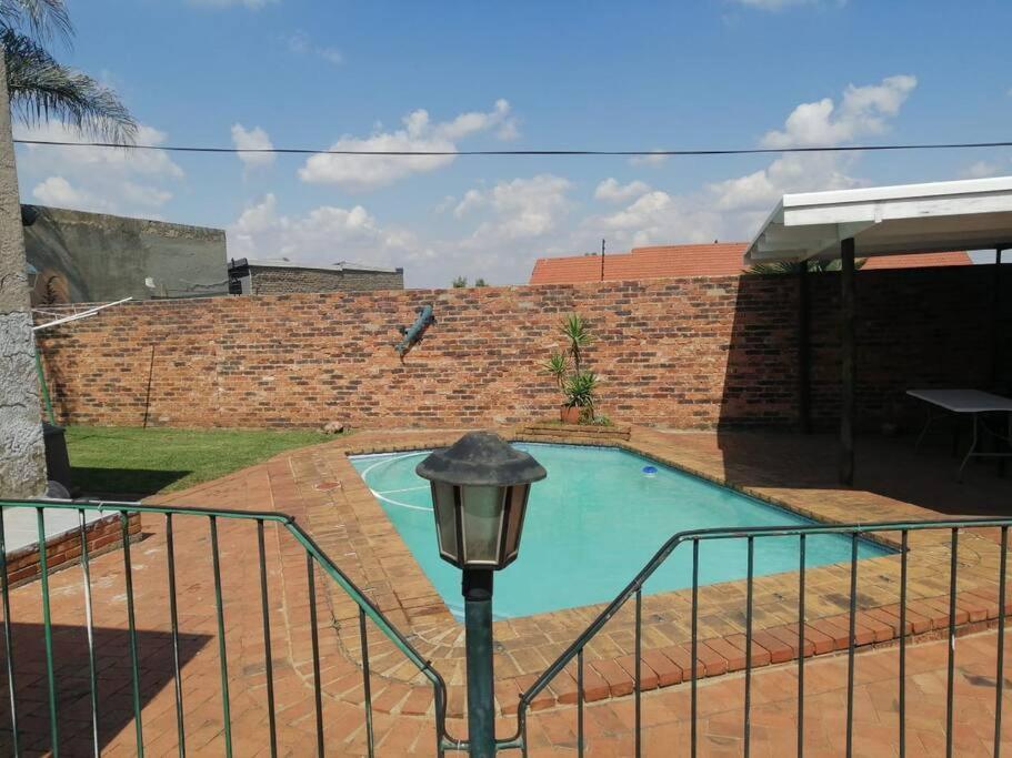 The Hidden Villa Boksburg Bagian luar foto